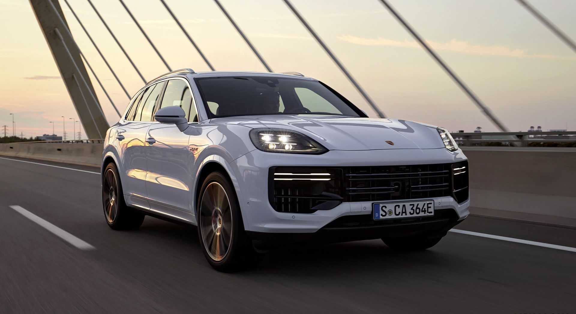 PORSCHE CAYENNE TURBO E-HYBRID