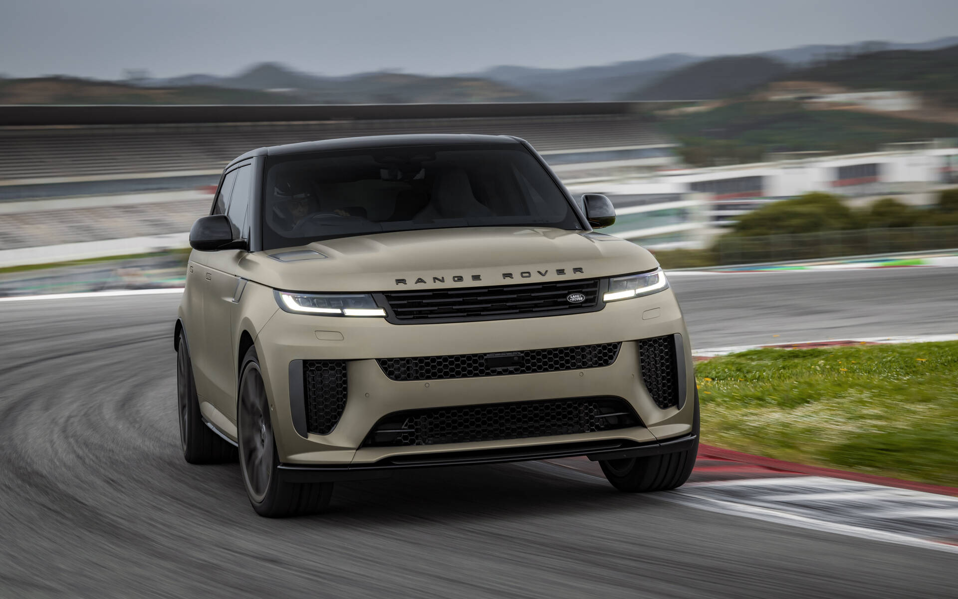 RANGE ROVER SPORT SV