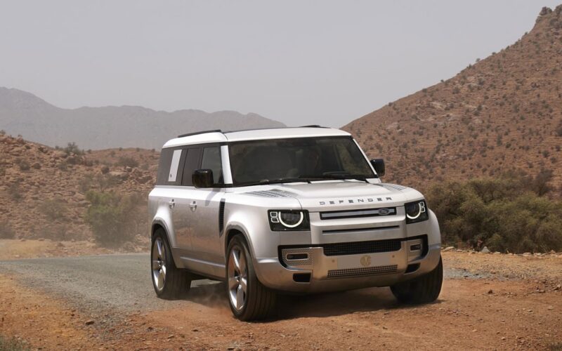LAND ROVER DEFENDER